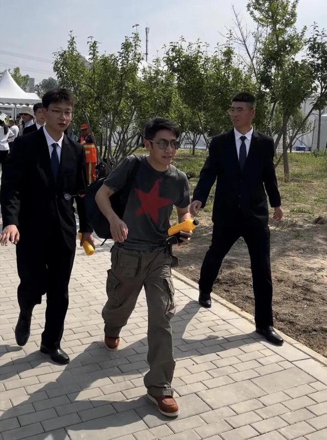 6.jpeg